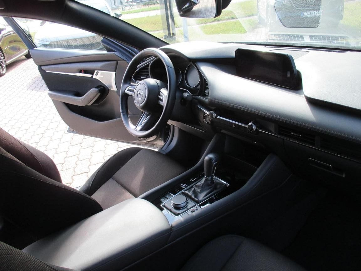 Mazda 3 S 2.0 AG SELECTION A18 DES-P ACT-P BOS foto 16