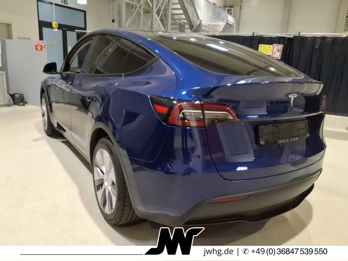 Tesla Model Y RWD Autopilot3 Pano Wärmepumpe 4xShz ACC foto 3