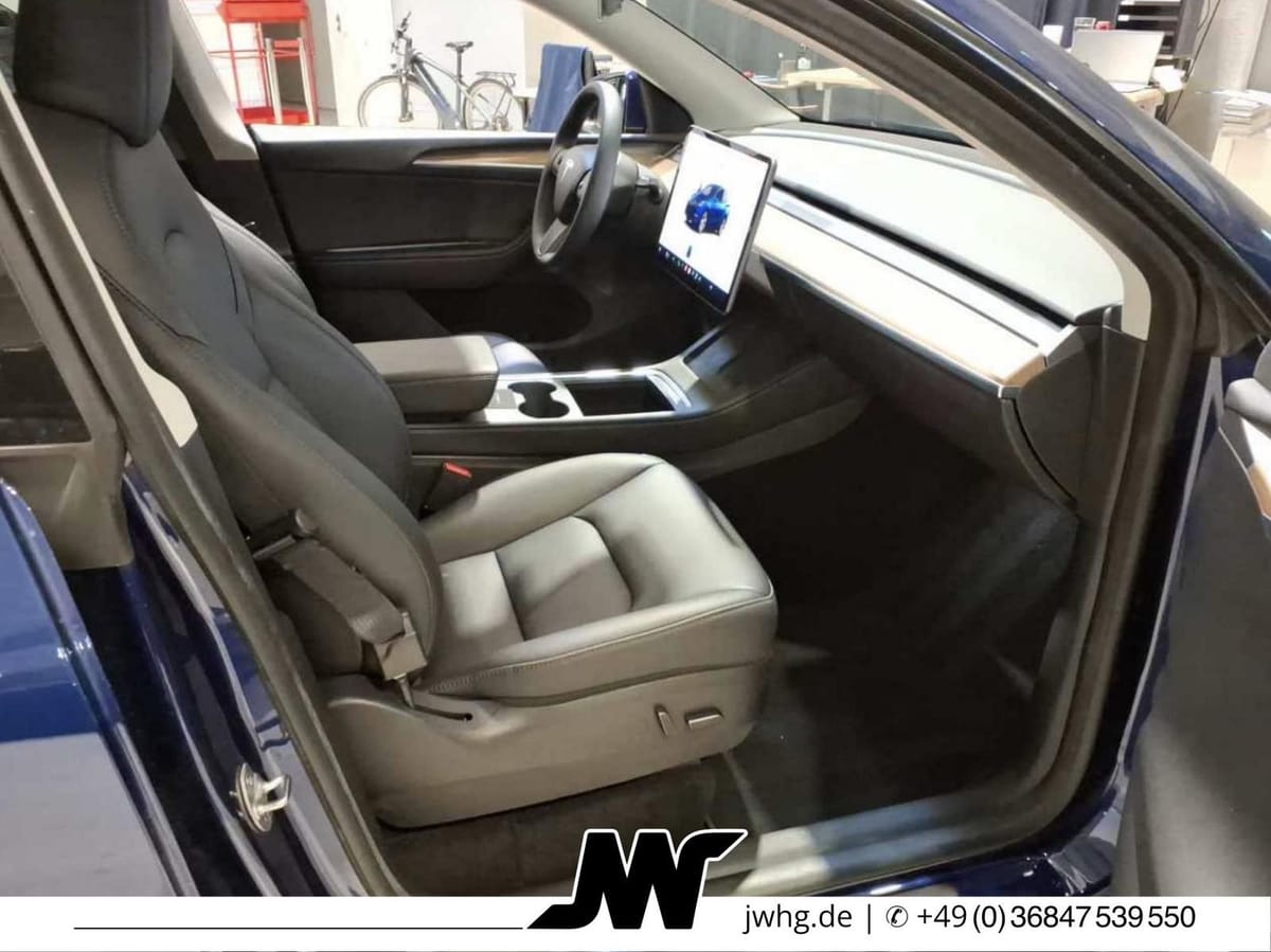 Tesla Model Y RWD Autopilot3 Pano Wärmepumpe 4xShz ACC foto 6