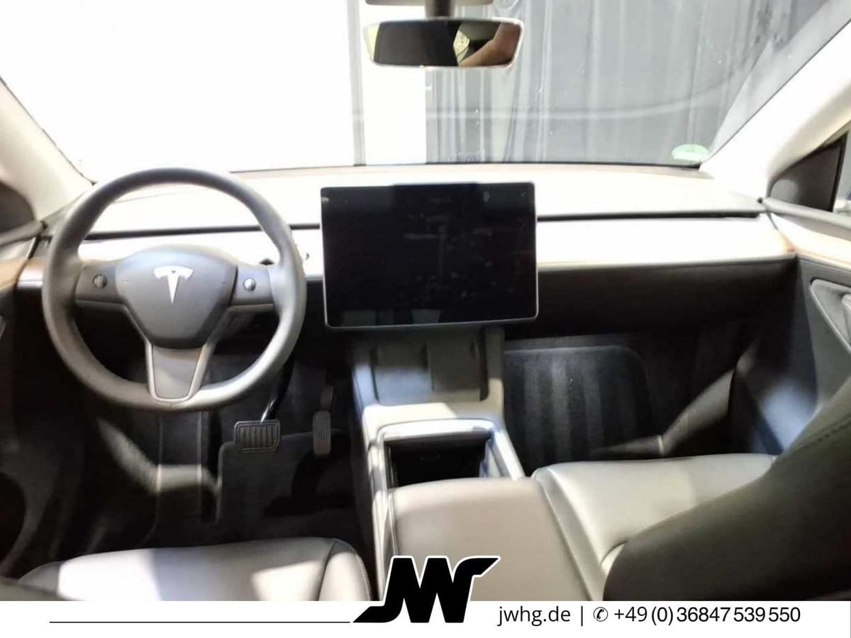Tesla Model Y RWD Autopilot3 Pano Wärmepumpe 4xShz ACC foto 7