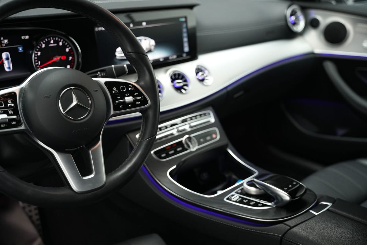 Mercedes-Benz E E 300 Coupe AMG-Line Ambiente 360°KAM Memory foto 15