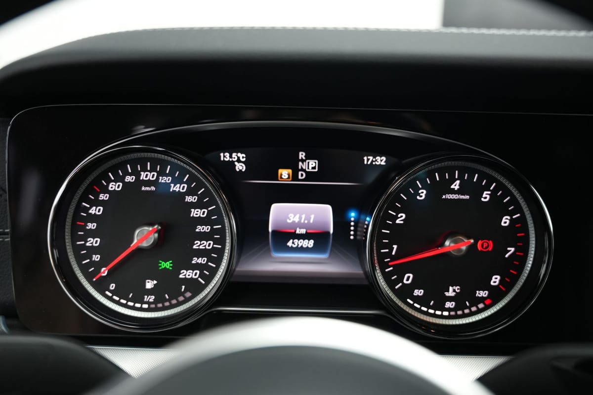 Mercedes-Benz E E 300 Coupe AMG-Line Ambiente 360°KAM Memory foto 16