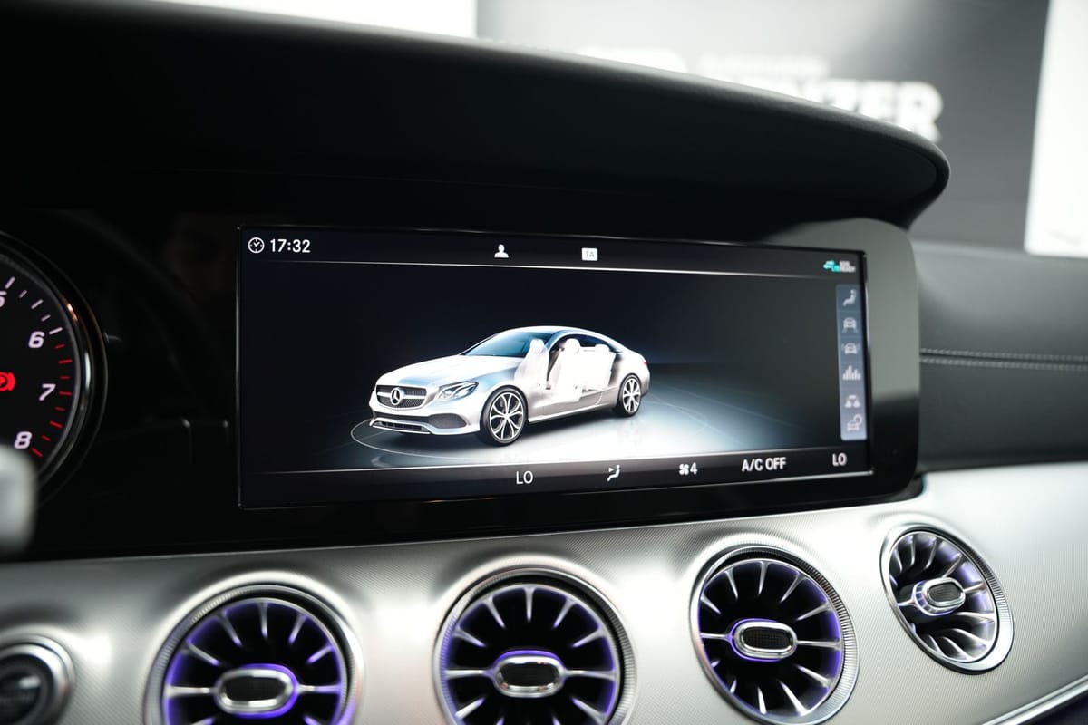 Mercedes-Benz E E 300 Coupe AMG-Line Ambiente 360°KAM Memory foto 17