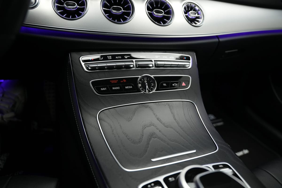 Mercedes-Benz E E 300 Coupe AMG-Line Ambiente 360°KAM Memory foto 19