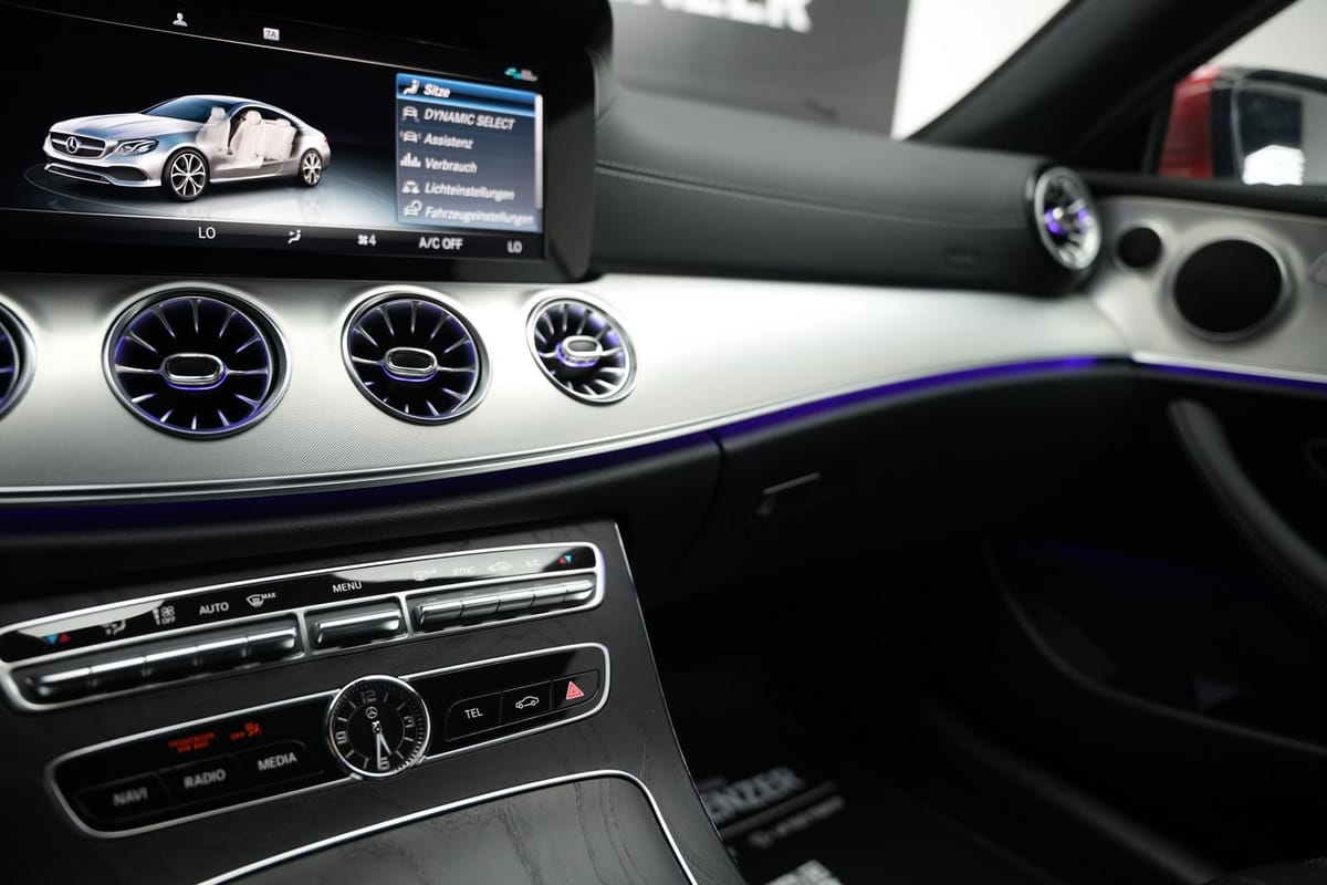 Mercedes-Benz E E 300 Coupe AMG-Line Ambiente 360°KAM Memory foto 20