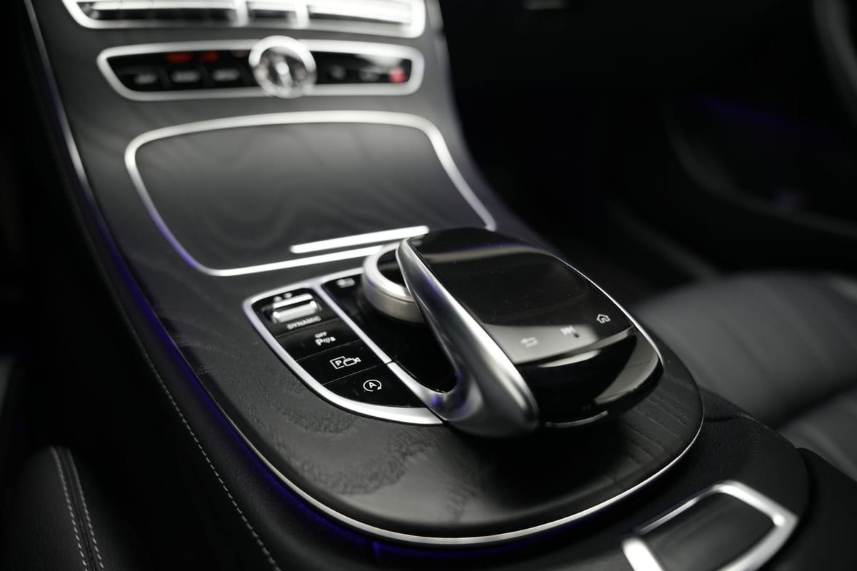 Mercedes-Benz E E 300 Coupe AMG-Line Ambiente 360°KAM Memory foto 21