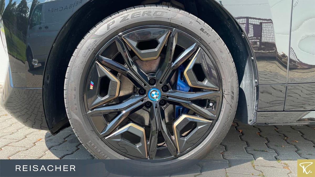 BMW iX xDrive40 Sportpaket DAPro.AHK Laser,360° foto 3