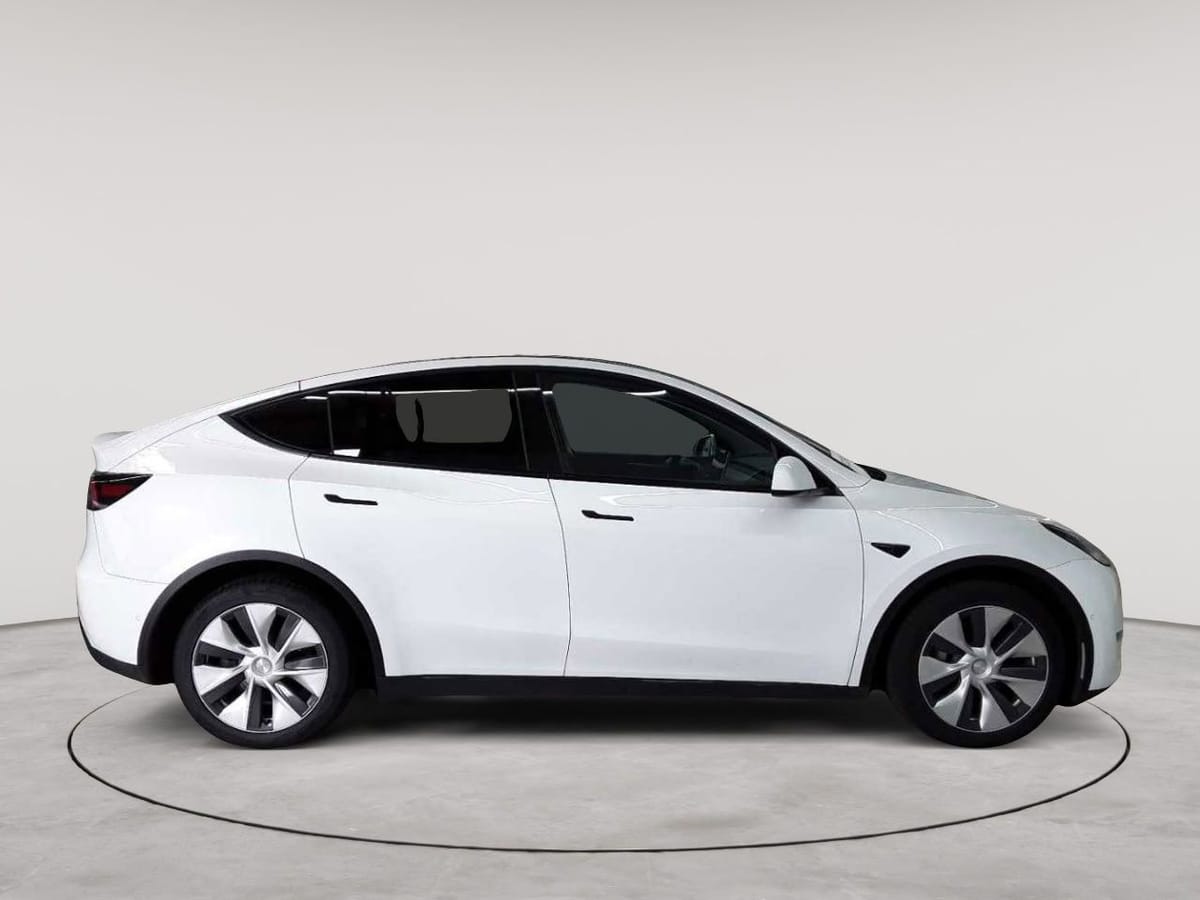 Tesla Model Y Long Range Dual Motor AWD foto 3
