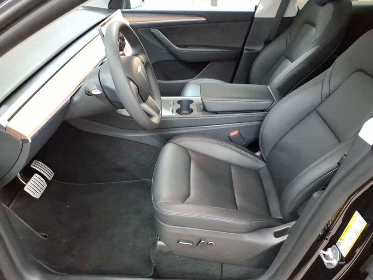 Tesla Model Y Performance Dual Motor AWD foto 7