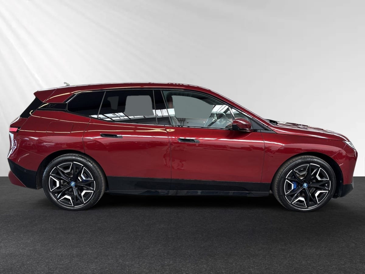BMW iX xDrive40 Sportpaket DrivingAss.Prof H K foto 2