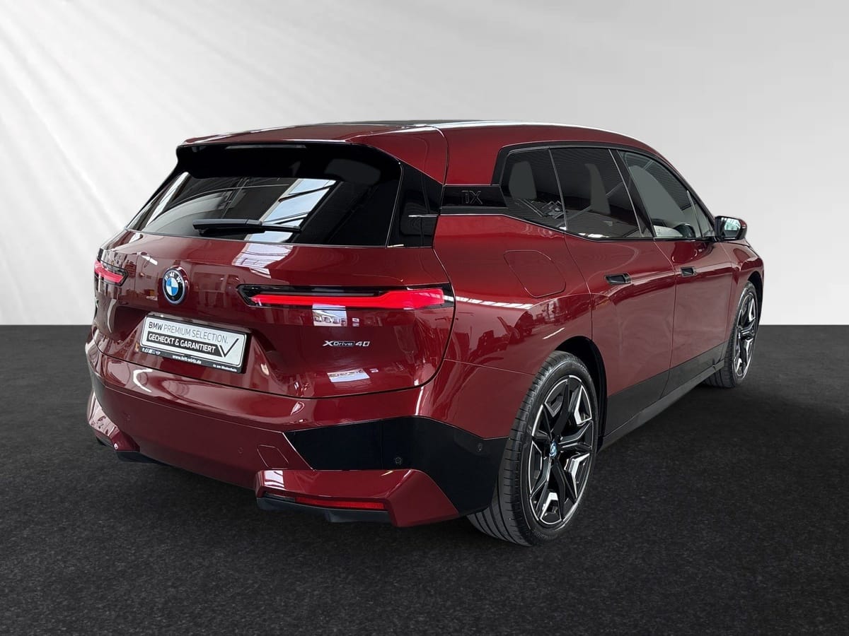 BMW iX xDrive40 Sportpaket DrivingAss.Prof H K foto 3