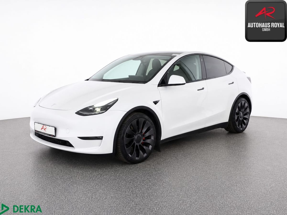 Tesla Model Y PERFORMANCE Dual Motor AWD PANO,360GRAD