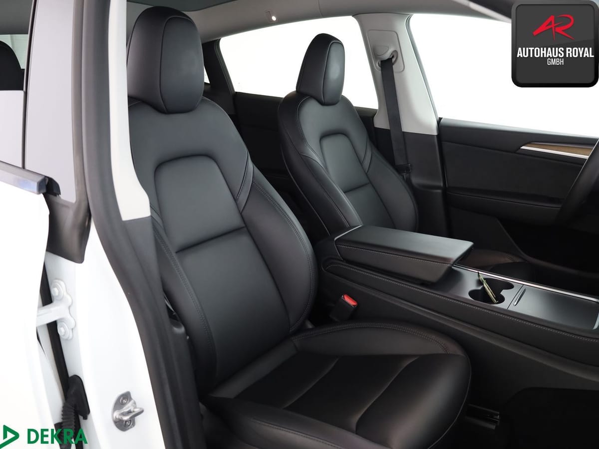Tesla Model Y PERFORMANCE Dual Motor AWD PANO,360GRAD foto 11