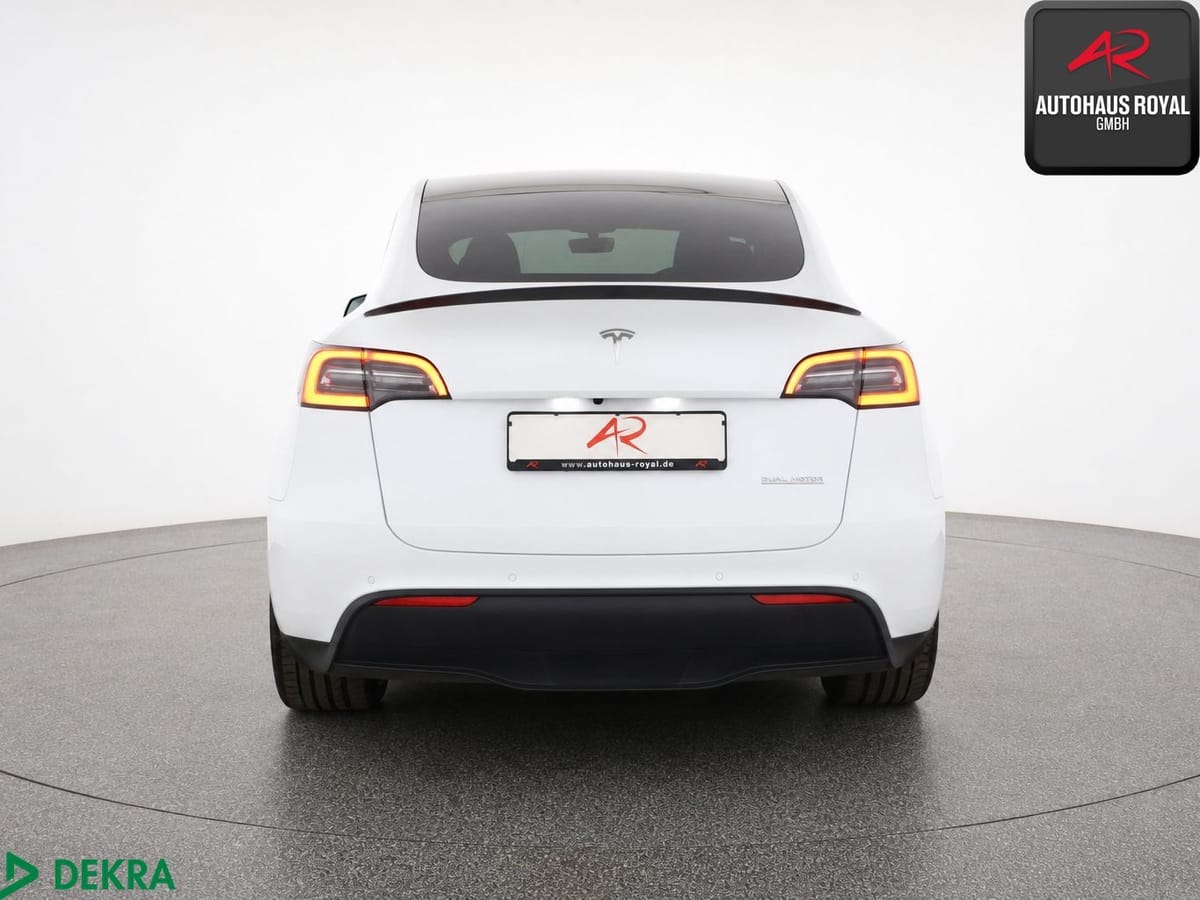 Tesla Model Y PERFORMANCE Dual Motor AWD PANO,360GRAD foto 4