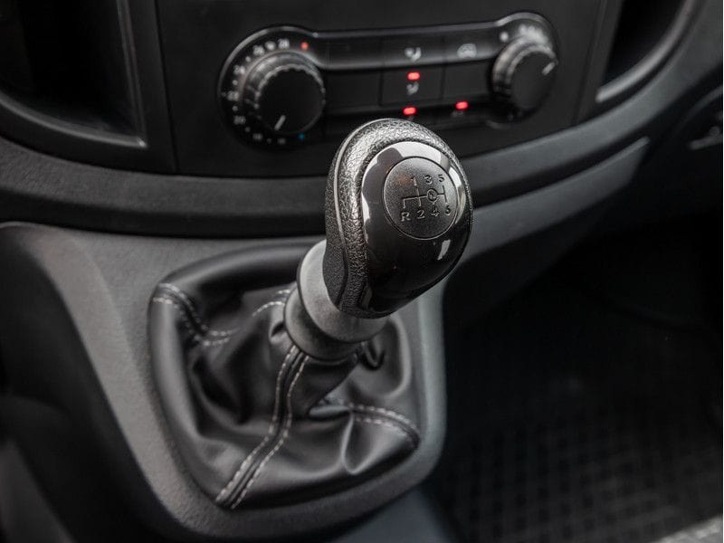 Mercedes-Benz VITO 110 Kasten/lang/AHK/Klima/Ausbau/Dachträger foto 18