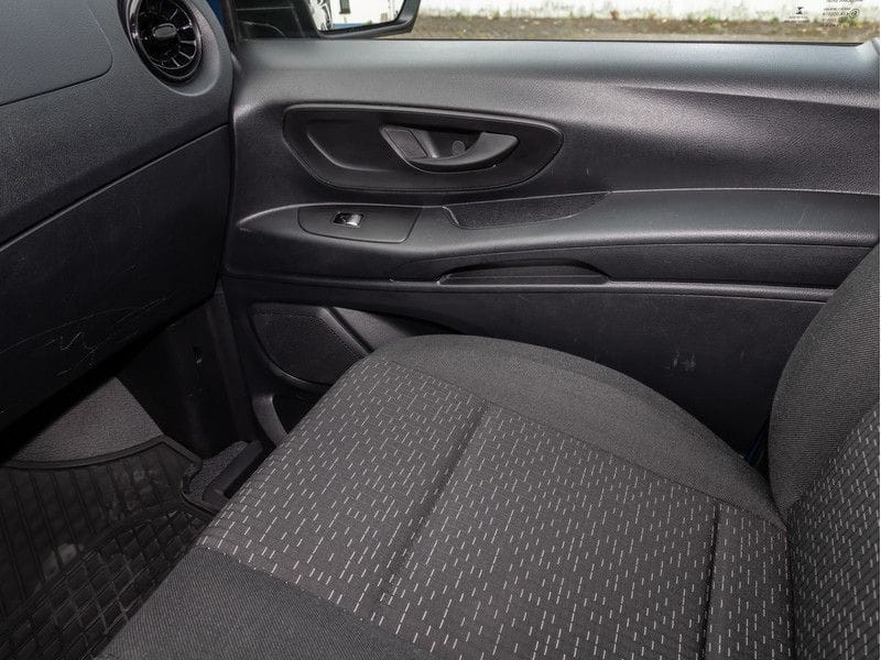 Mercedes-Benz VITO 110 Kasten/lang/AHK/Klima/Ausbau/Dachträger foto 19