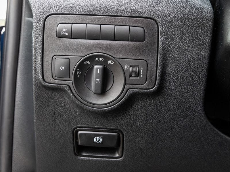 Mercedes-Benz VITO 110 Kasten/lang/AHK/Klima/Ausbau/Dachträger foto 25
