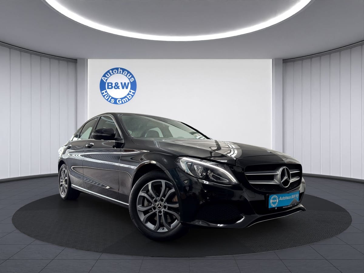 Mercedes-Benz C 300 LED-High-Performance*TEMPOMAT*NAVI*SHZ*