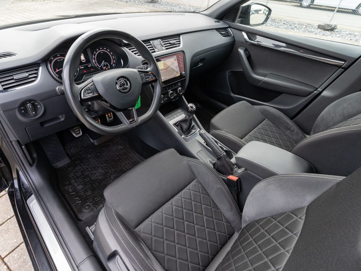 Skoda Octavia Combi RS 2.0 TSI LED Navi PDC ACC foto 12