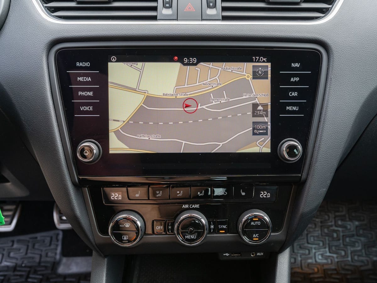 Skoda Octavia Combi RS 2.0 TSI LED Navi PDC ACC foto 13