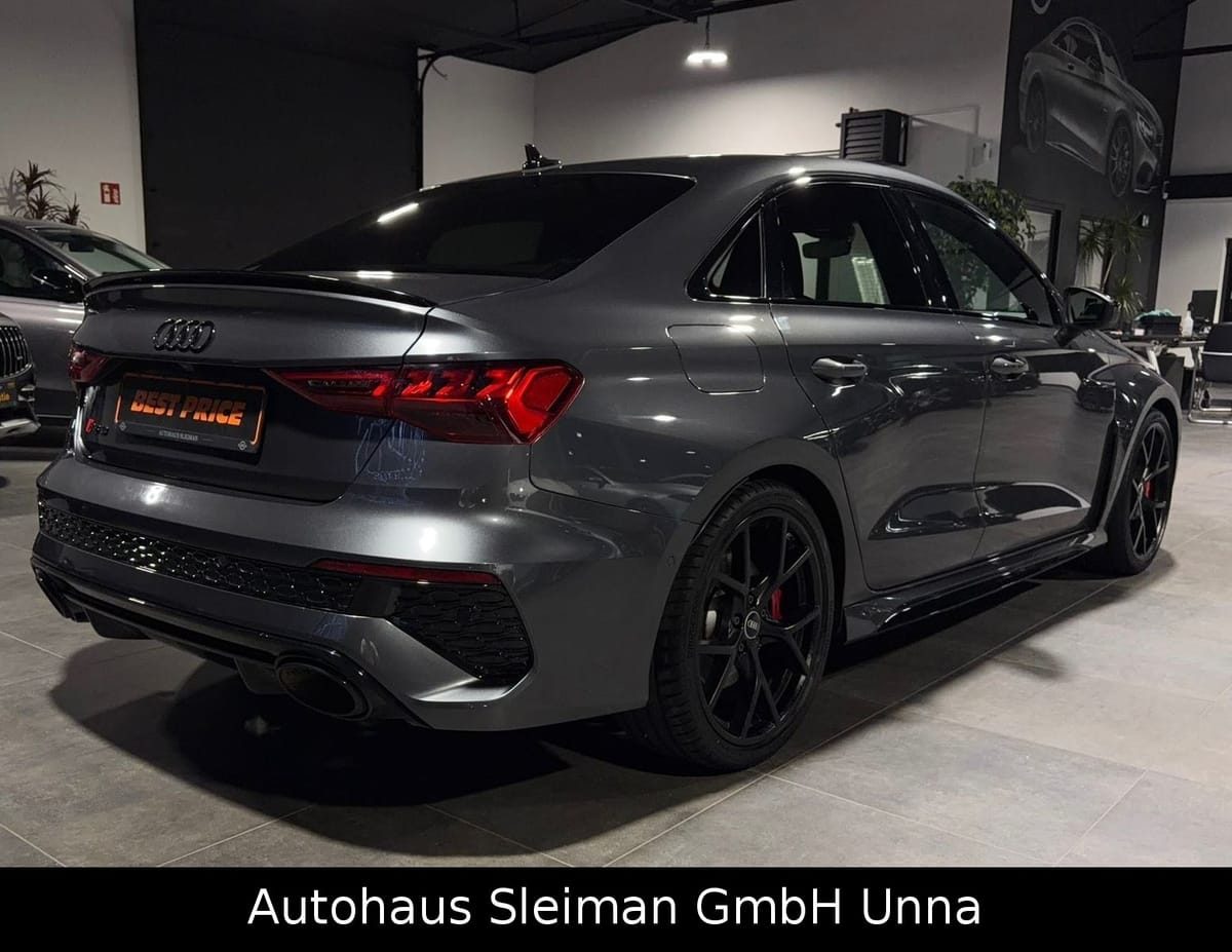 Audi RS3 RS3 Lim. 2.5 TFSI quattro Navi Keramik Leder foto 4