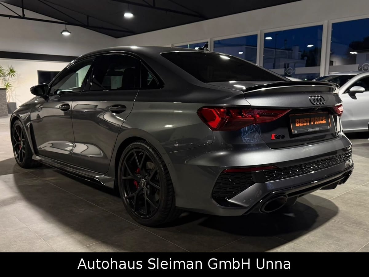 Audi RS3 RS3 Lim. 2.5 TFSI quattro Navi Keramik Leder foto 5