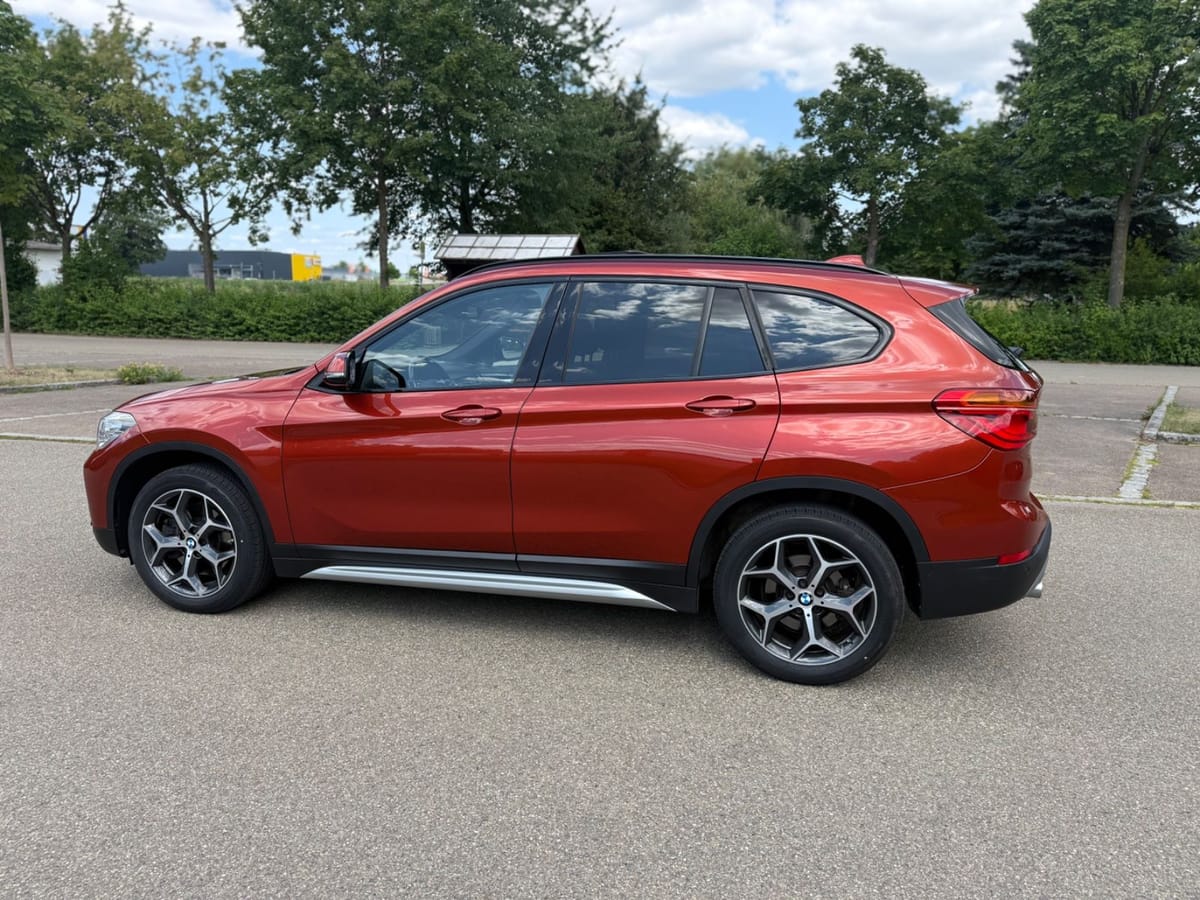 BMW X1 xDrive 20 d xLine Leder Driving Plus Adap.LED foto 14