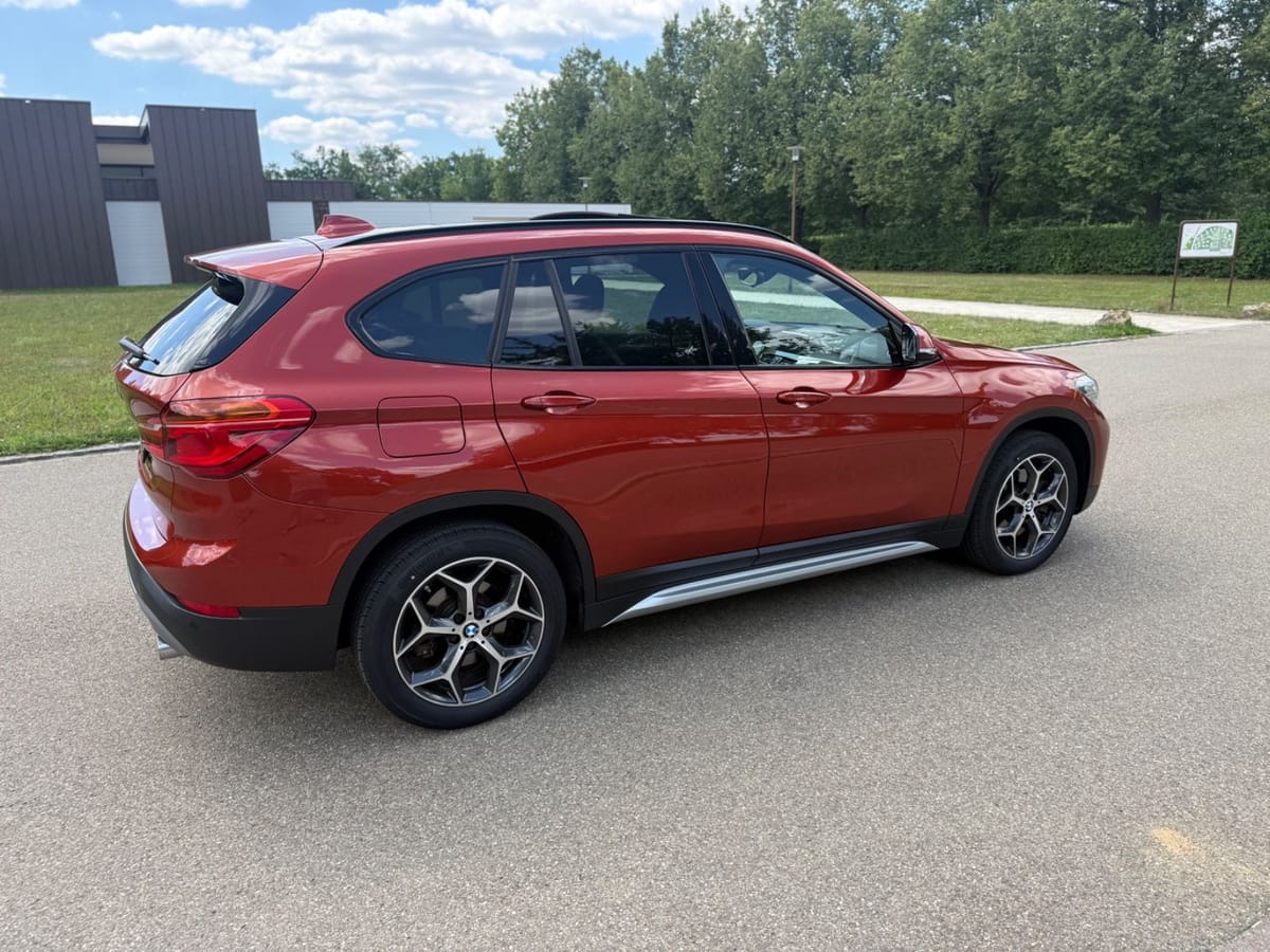 BMW X1 xDrive 20 d xLine Leder Driving Plus Adap.LED foto 19