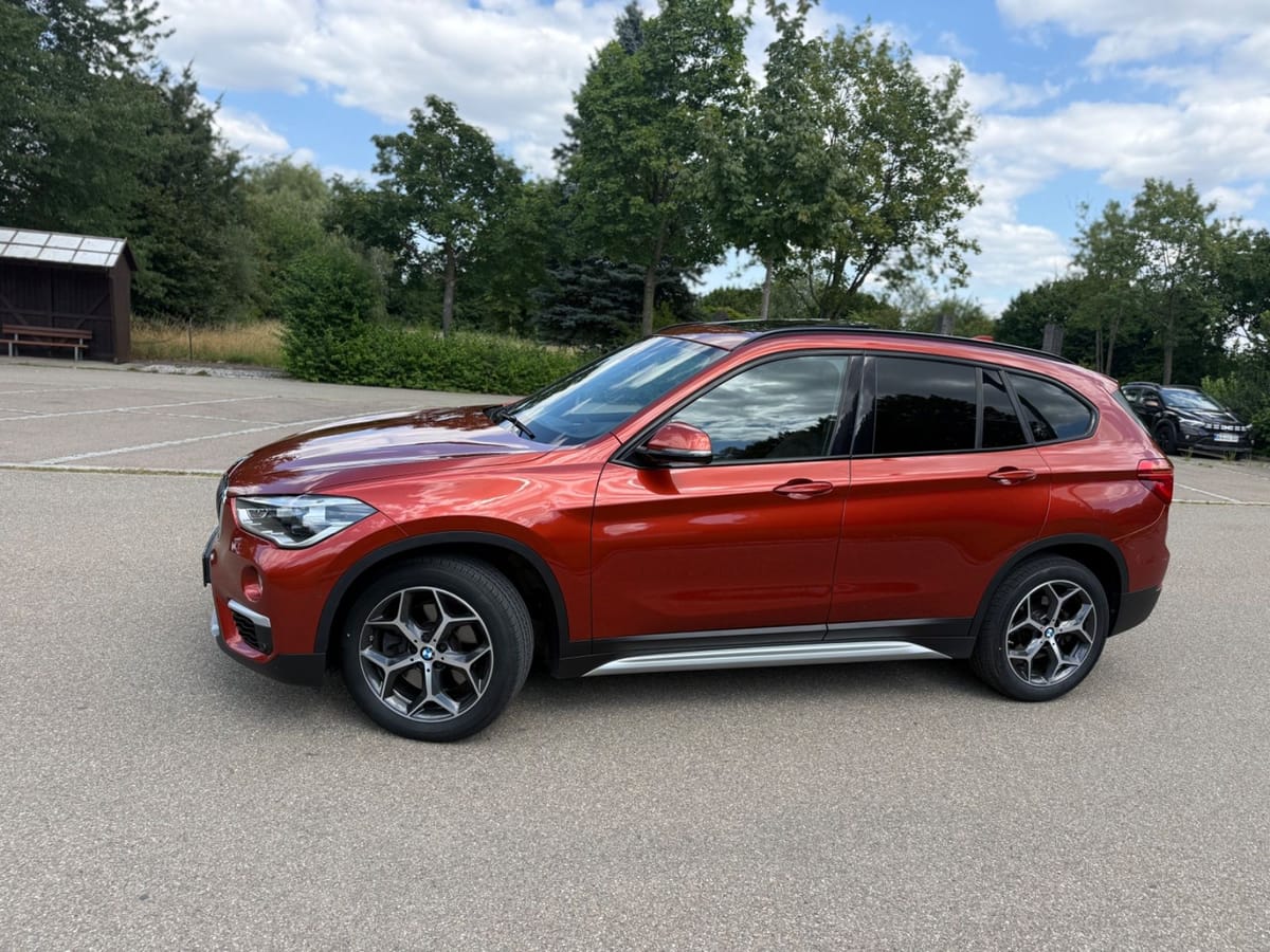 BMW X1 xDrive 20 d xLine Leder Driving Plus Adap.LED foto 4