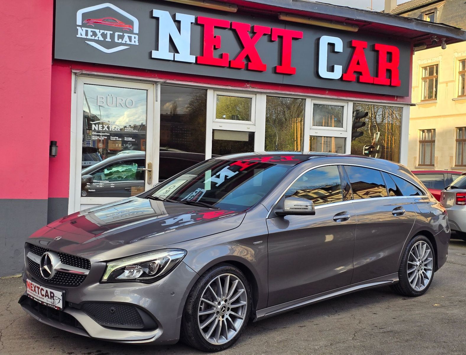 Mercedes-Benz CLA 200 7G-tronic AMG-Styling Automatik Kamera foto 3