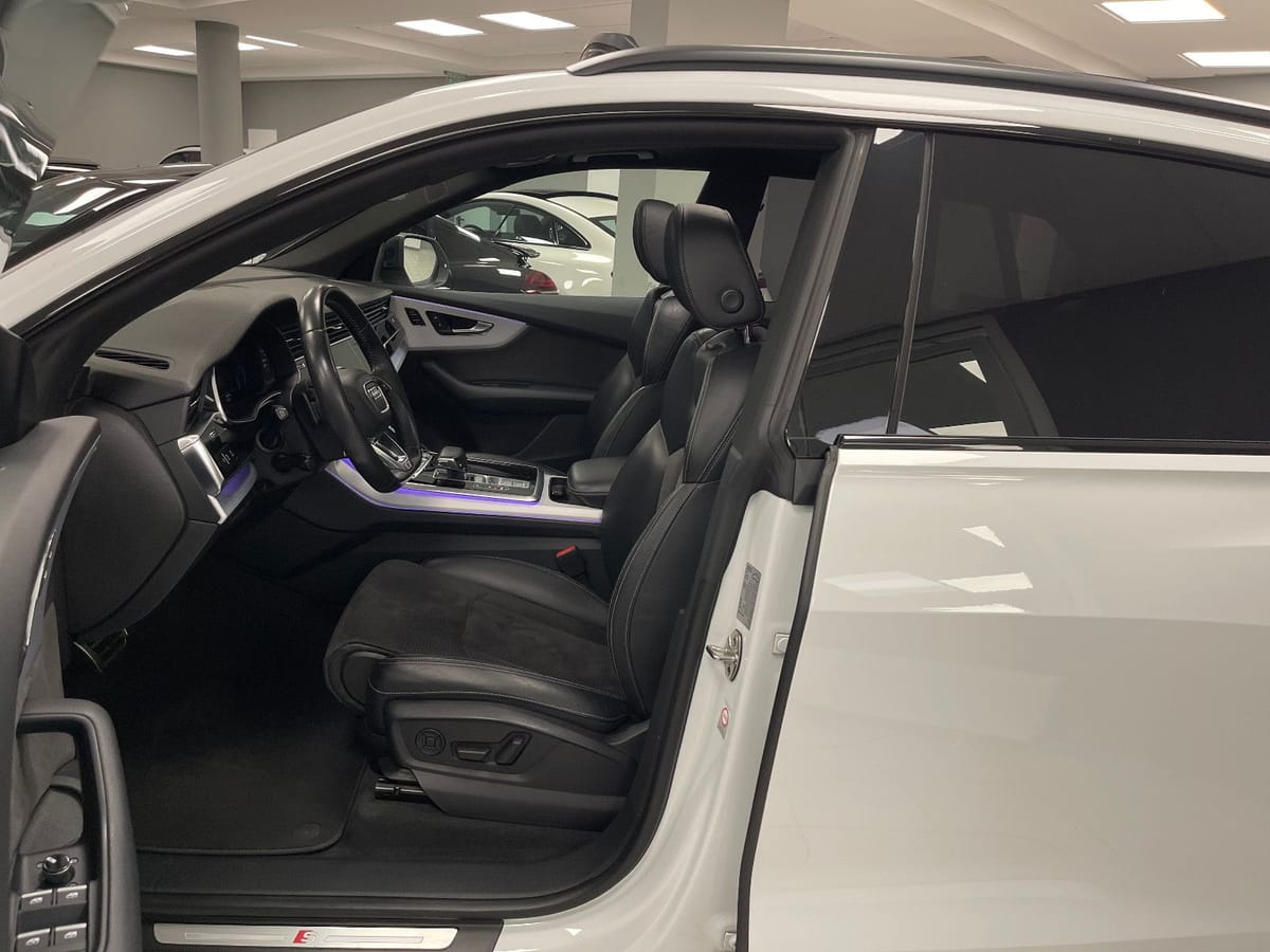 Audi Q8 50 TDI quattro Voll 3x S-Line 23' RS foto 9
