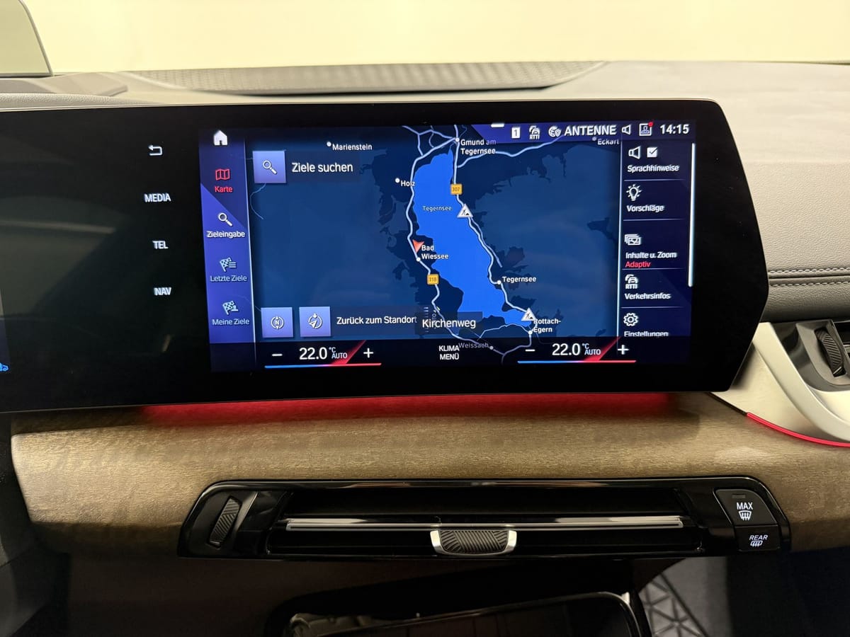 BMW 223i Active Tourer Luxury Line ACC 360° Pano HUD foto 13