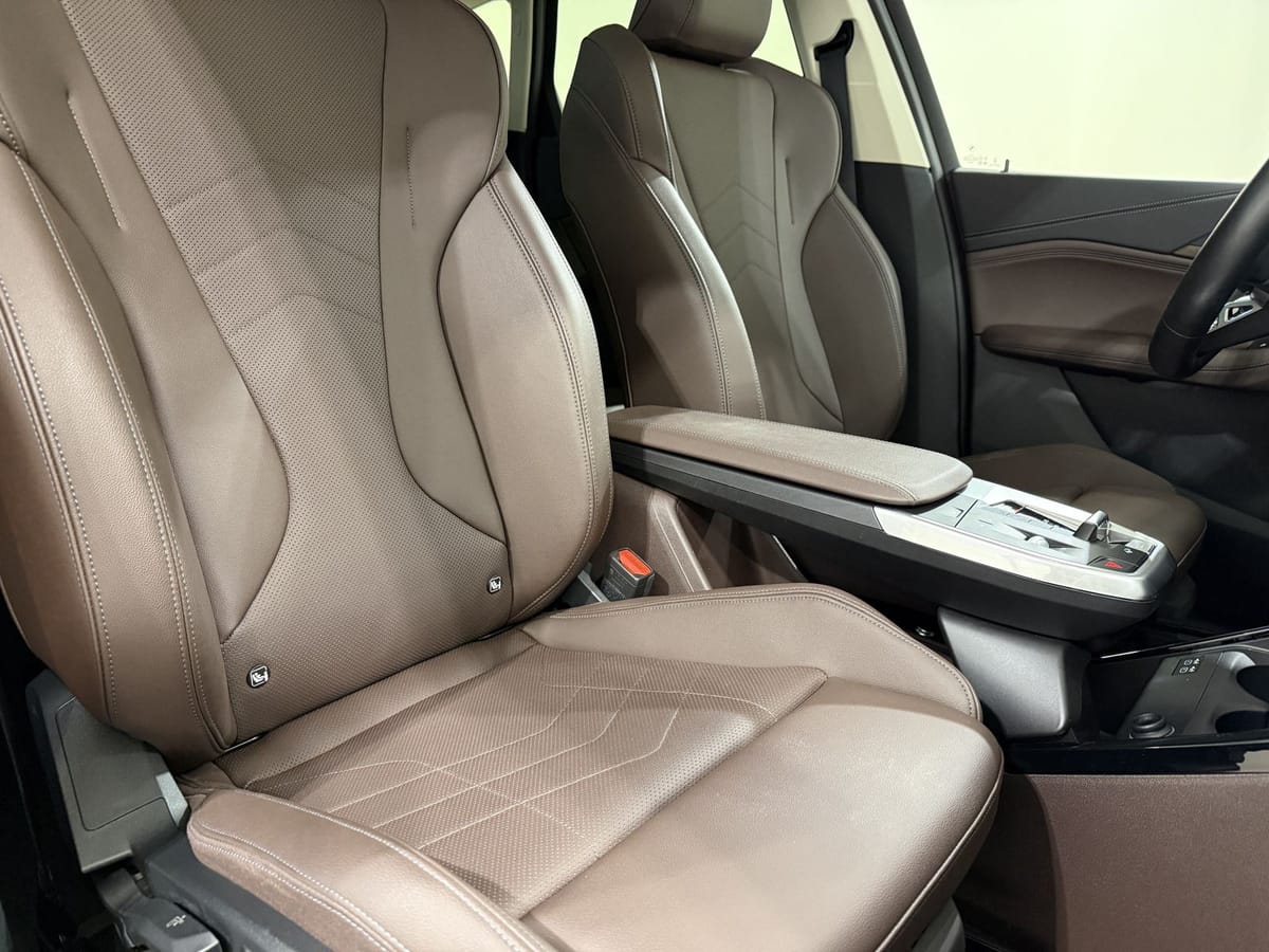 BMW 223i Active Tourer Luxury Line ACC 360° Pano HUD foto 19