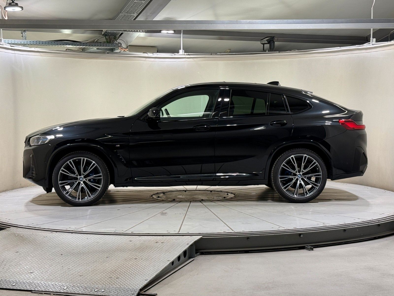 BMW X4 M40i AHK ACC RFK Pano HUD HK Laser eSitze 21" foto 2