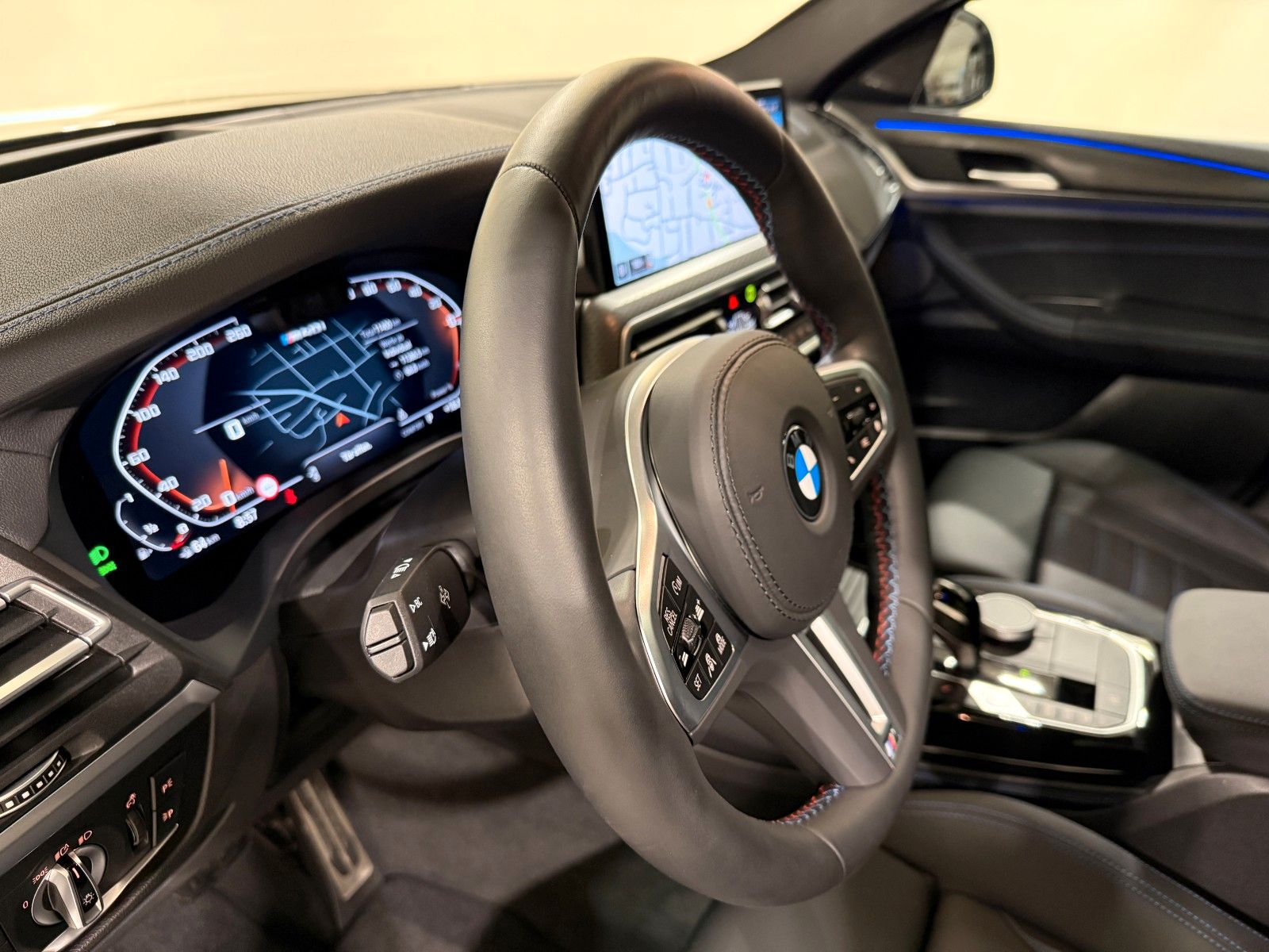 BMW X4 M40i AHK ACC RFK Pano HUD HK Laser eSitze 21" foto 14