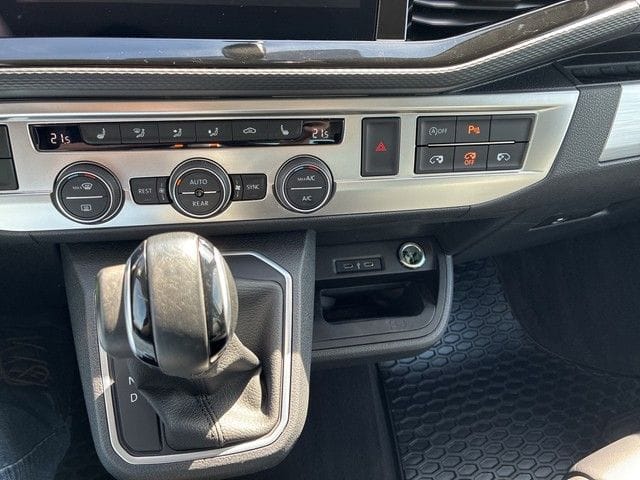 Volkswagen T6.1 Multivan 2.0 TDI DSG Comfortline 4MOTION LE foto 16