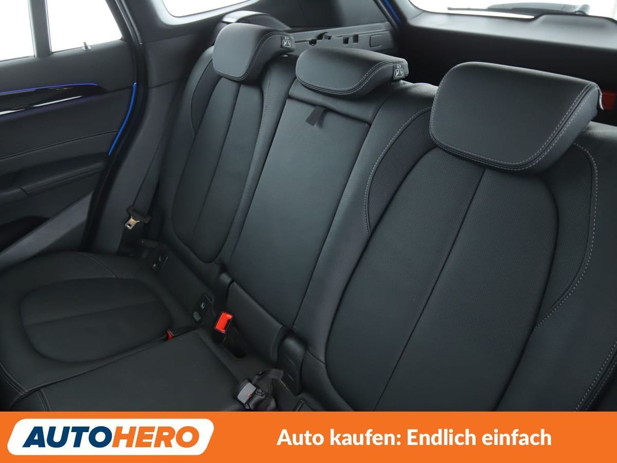 BMW X1 xDrive 25i M Sport Aut. NAV HUD ACC CAM PDC foto 14
