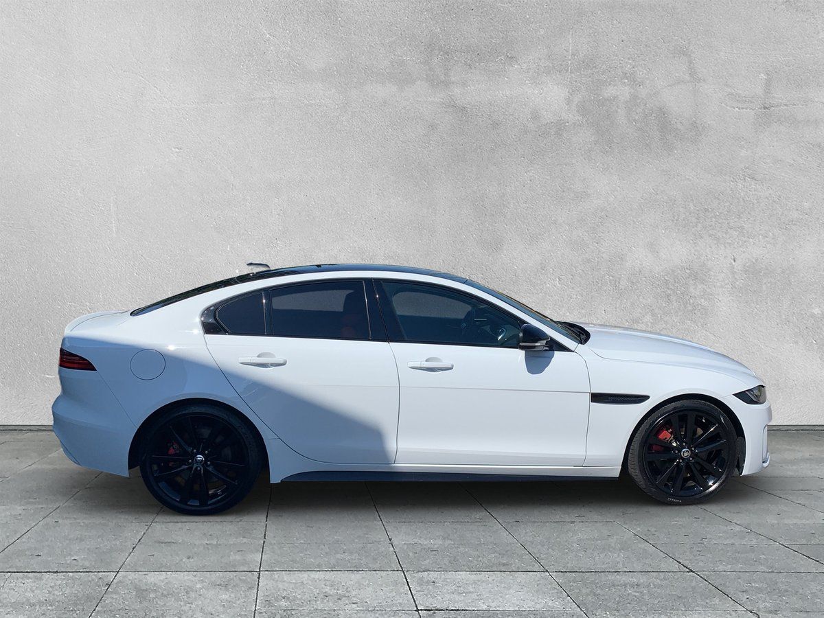 Jaguar XE P250 R-DYNAMIC SE 19"LMF+ACC+LED+SHZG+DAB+EPH foto 6
