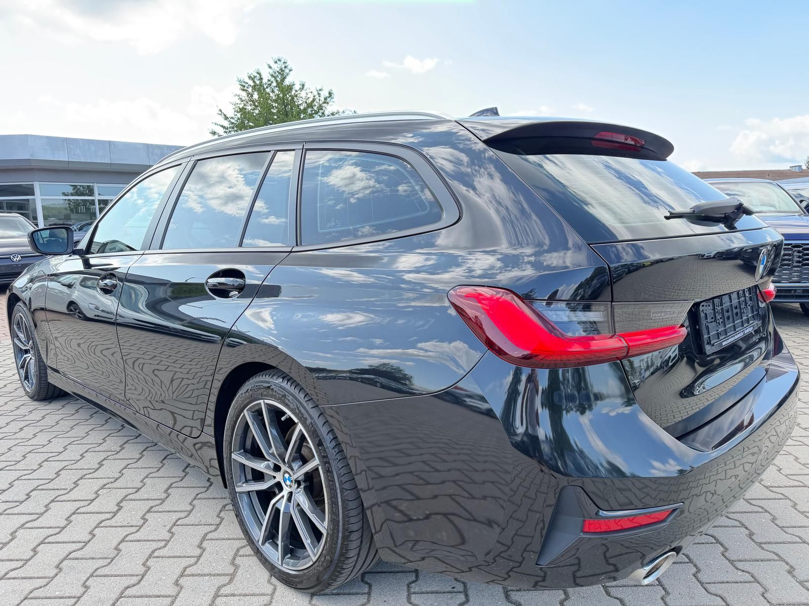 BMW 320d Advantage Navi AHK Panorama PDC foto 3