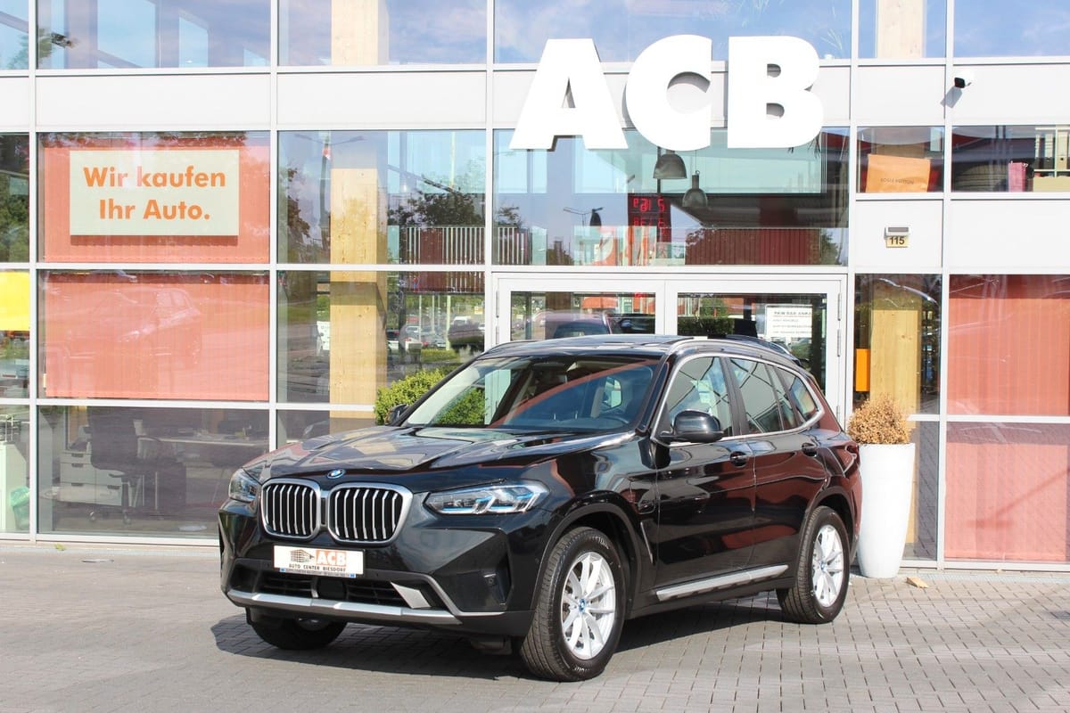 BMW X3 xDrive 30 e Laser Pano ACC HuD AHK Live-C