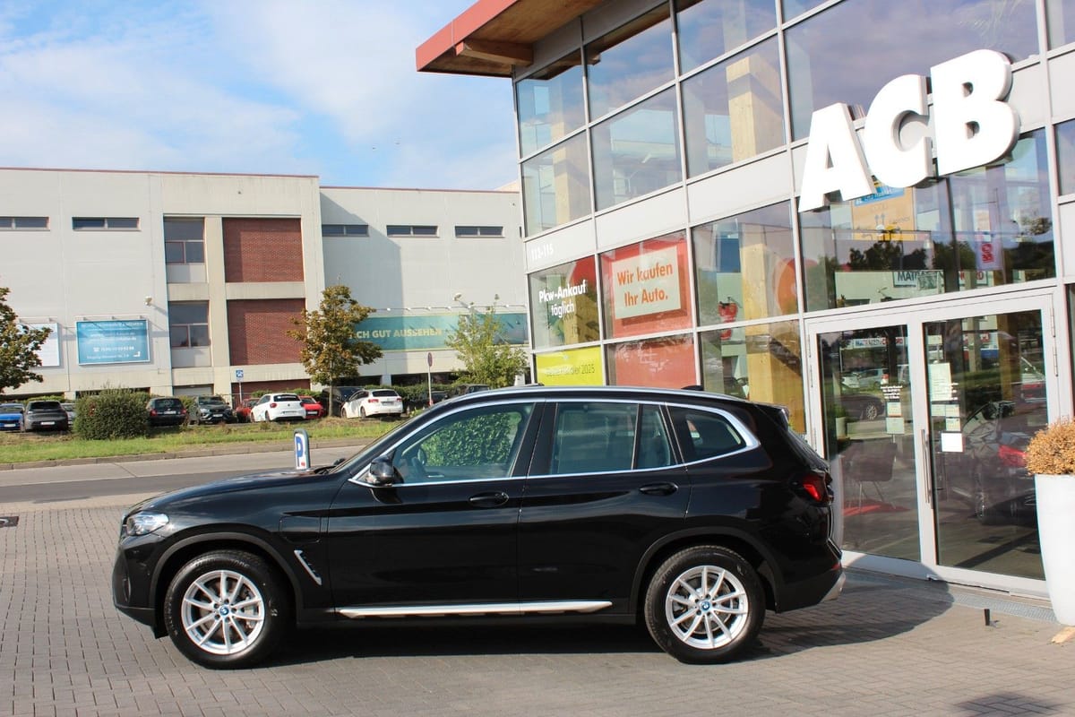 BMW X3 xDrive 30 e Laser Pano ACC HuD AHK Live-C foto 3