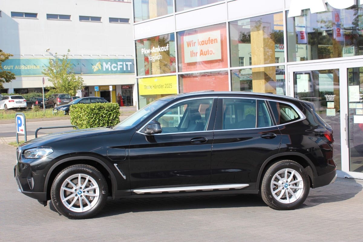 BMW X3 xDrive 30 e Laser Pano ACC HuD AHK Live-C foto 4