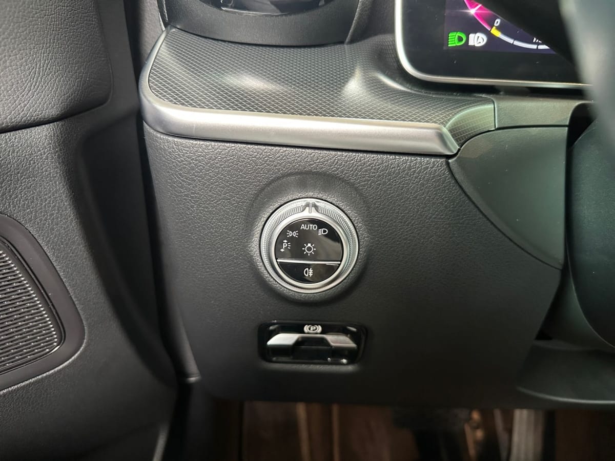 Mercedes-Benz C 180 9G Avantgarde *360°*PDCv+h*LED*Tempo*SHZ* foto 23