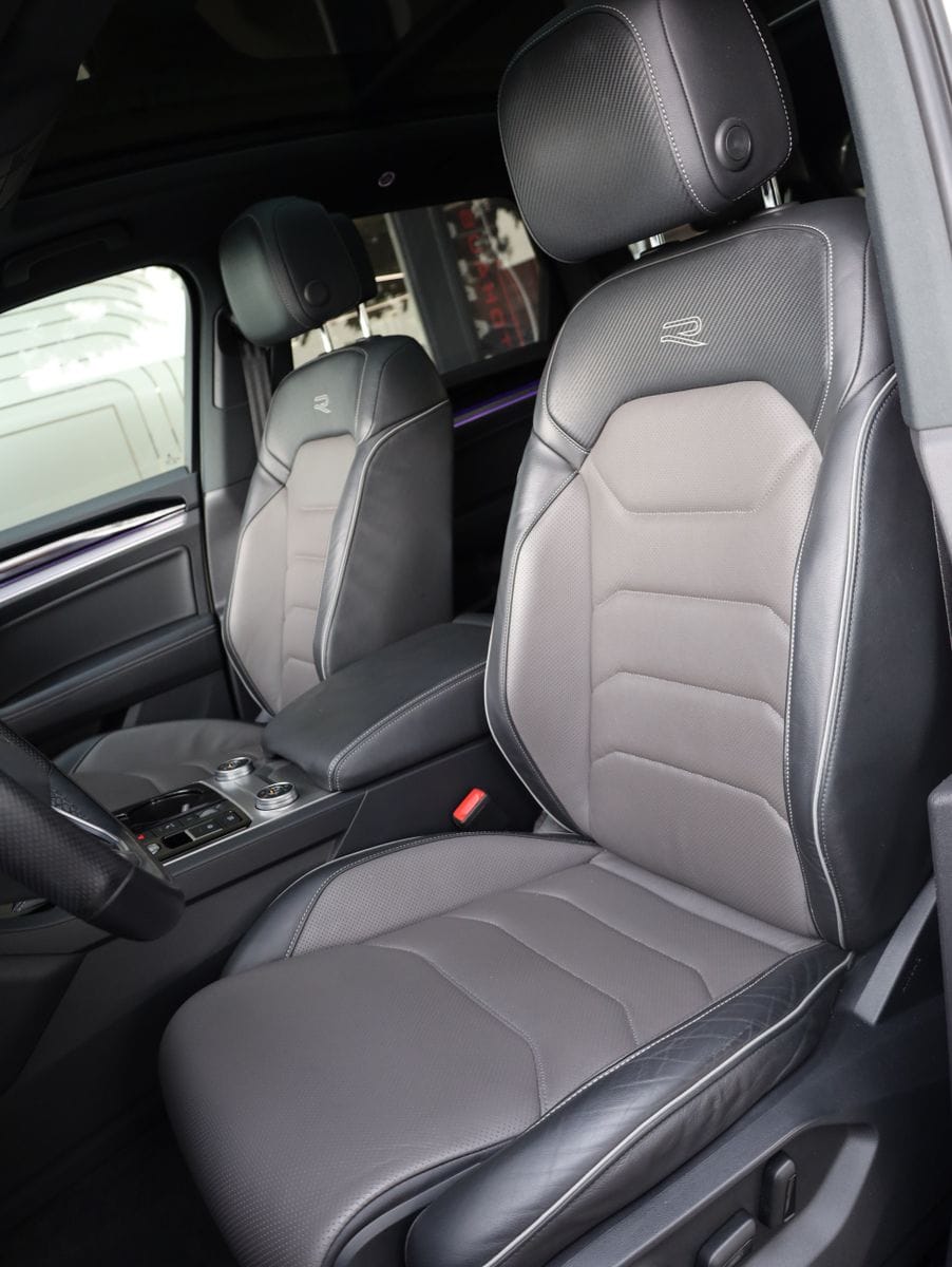 Volkswagen Touareg R-Line 4Motion Pano Memory AHK Luft 21 foto 18
