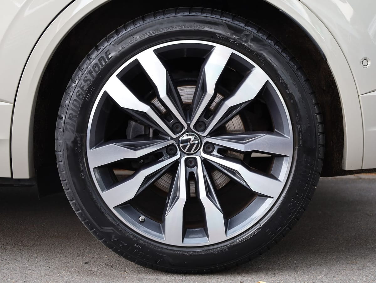 Volkswagen Touareg R-Line 4Motion Pano Memory AHK Luft 21 foto 9