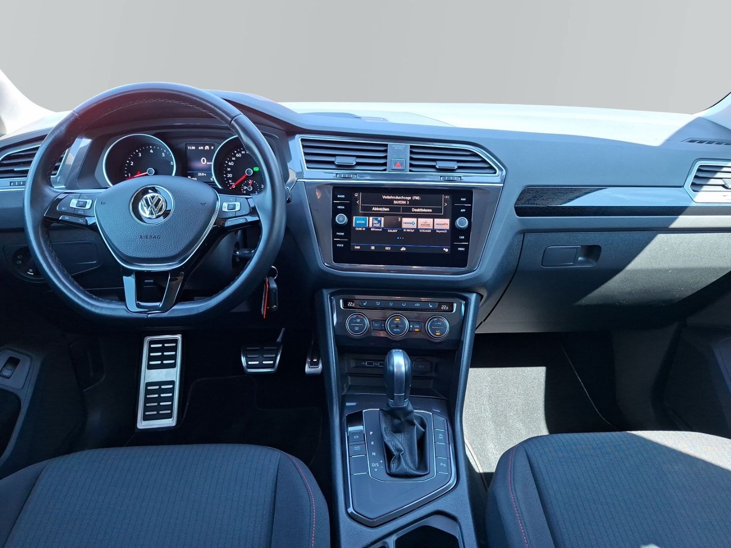 Volkswagen Tiguan R-Line 1.4 TSI Sound AHK LED APPConnect foto 14