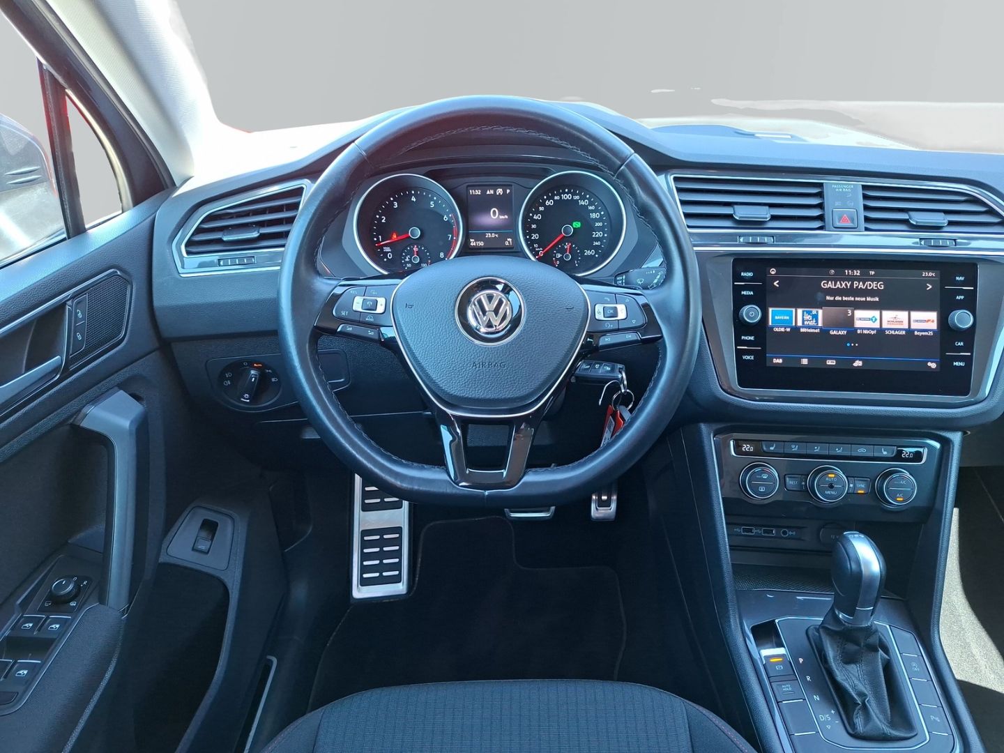 Volkswagen Tiguan R-Line 1.4 TSI Sound AHK LED APPConnect foto 17