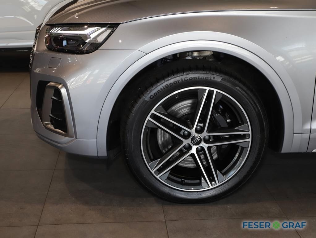 Audi SQ5 3.0 TDI qu. AHK B&O Luftf. Matrix Standh 20 foto 3