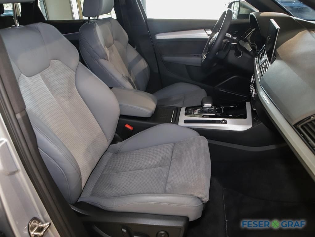 Audi SQ5 3.0 TDI qu. AHK B&O Luftf. Matrix Standh 20 foto 4