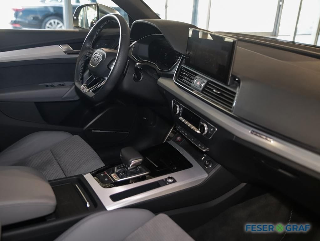 Audi SQ5 3.0 TDI qu. AHK B&O Luftf. Matrix Standh 20 foto 5